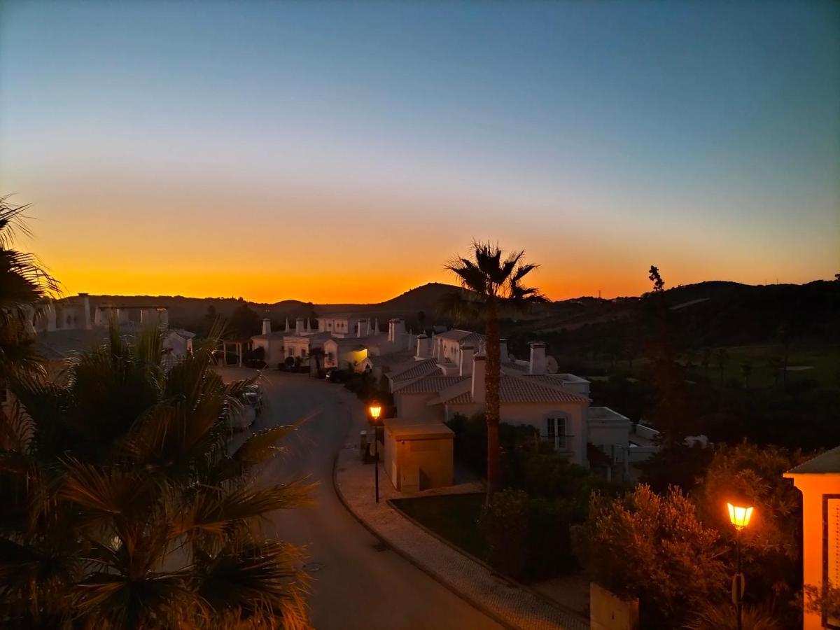 Komfortables Town House In Traumhafter Lage بودينز المظهر الخارجي الصورة